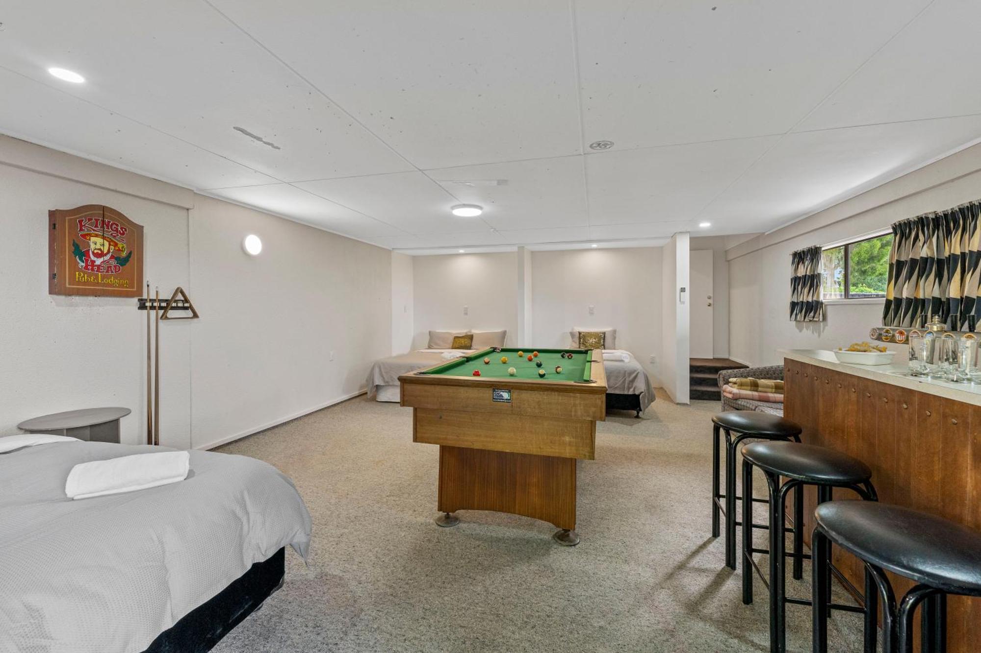 Ngaio Views - Lake Taupo Holiday Home Luaran gambar
