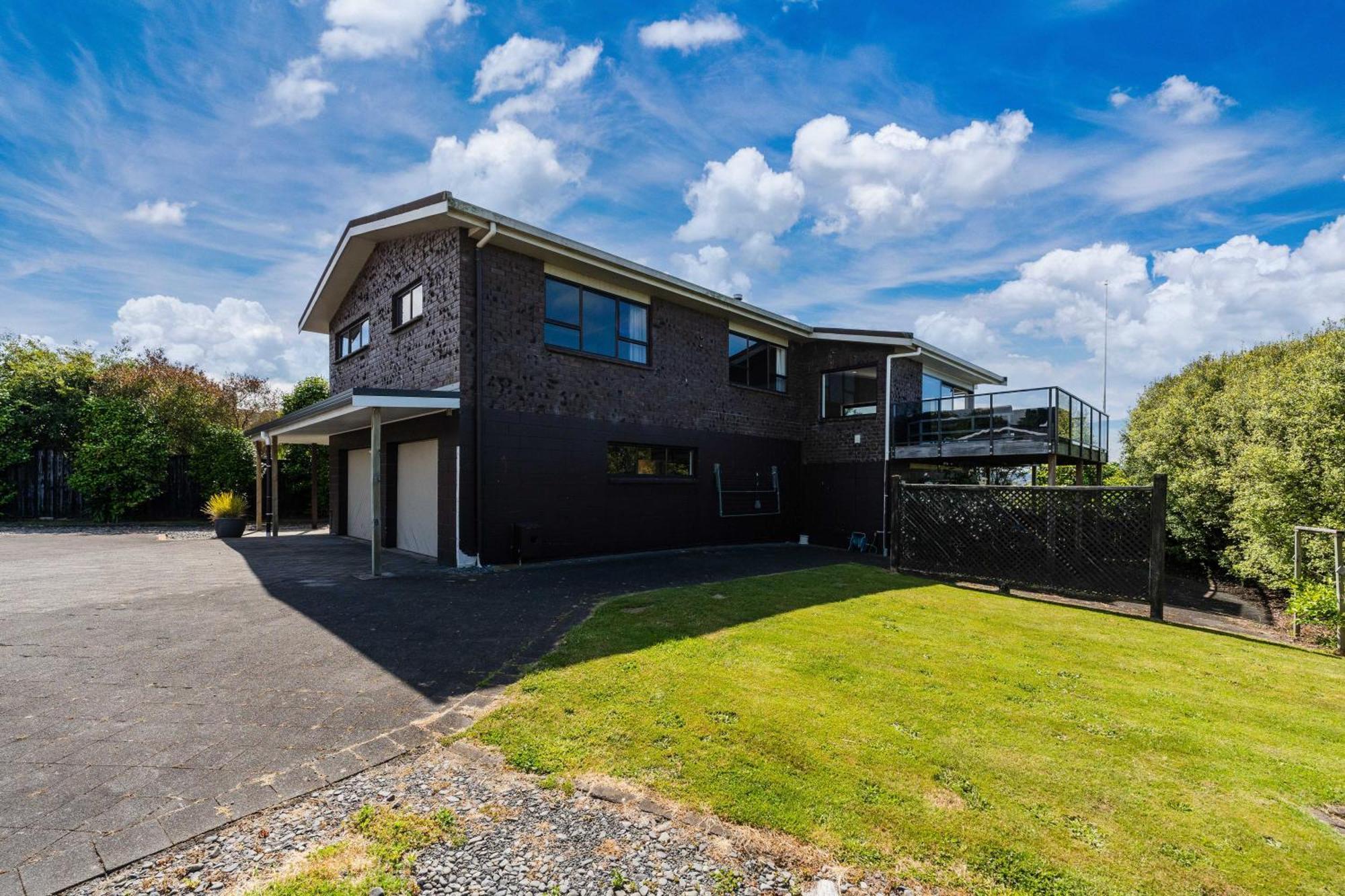 Ngaio Views - Lake Taupo Holiday Home Luaran gambar